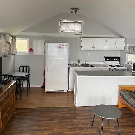 Merland Park Cottages And Motel Picton Exterior foto