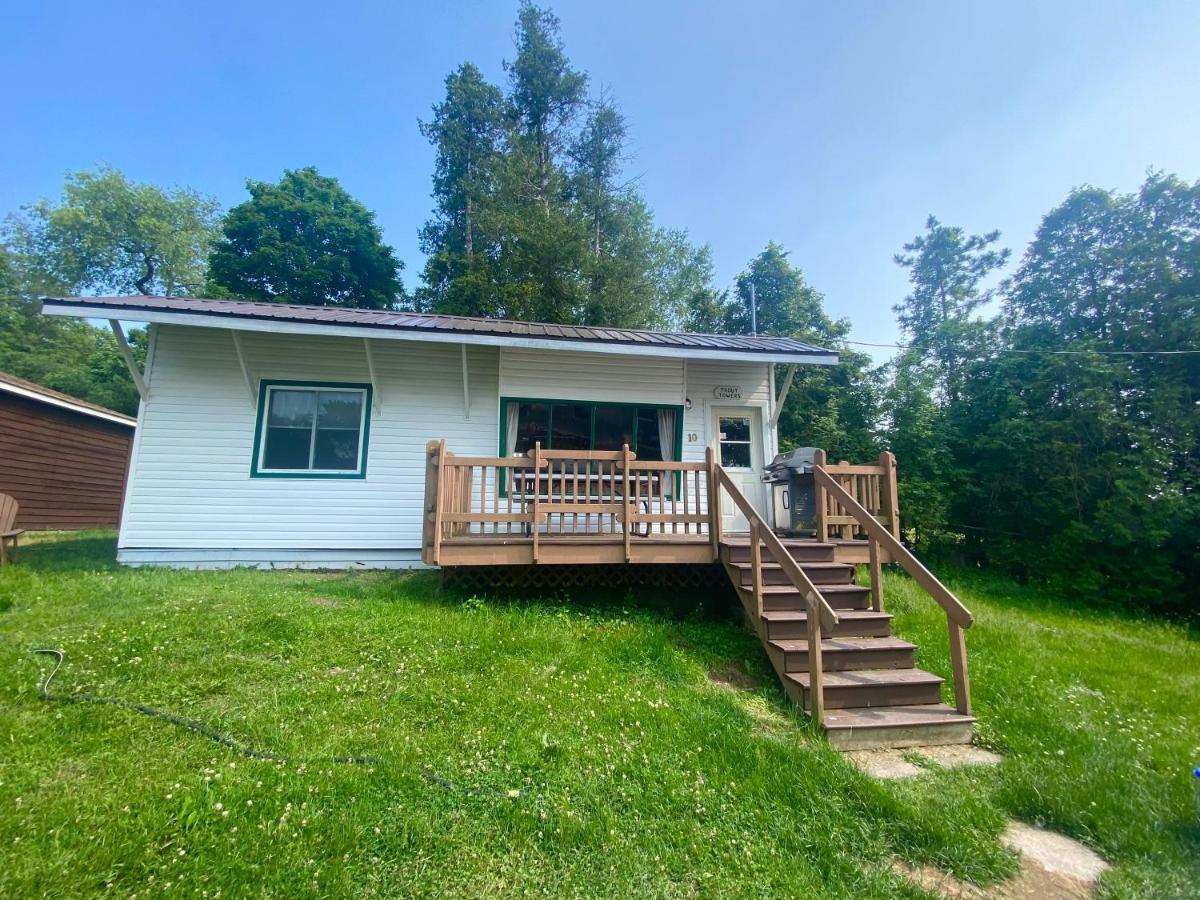 Merland Park Cottages And Motel Picton Exterior foto